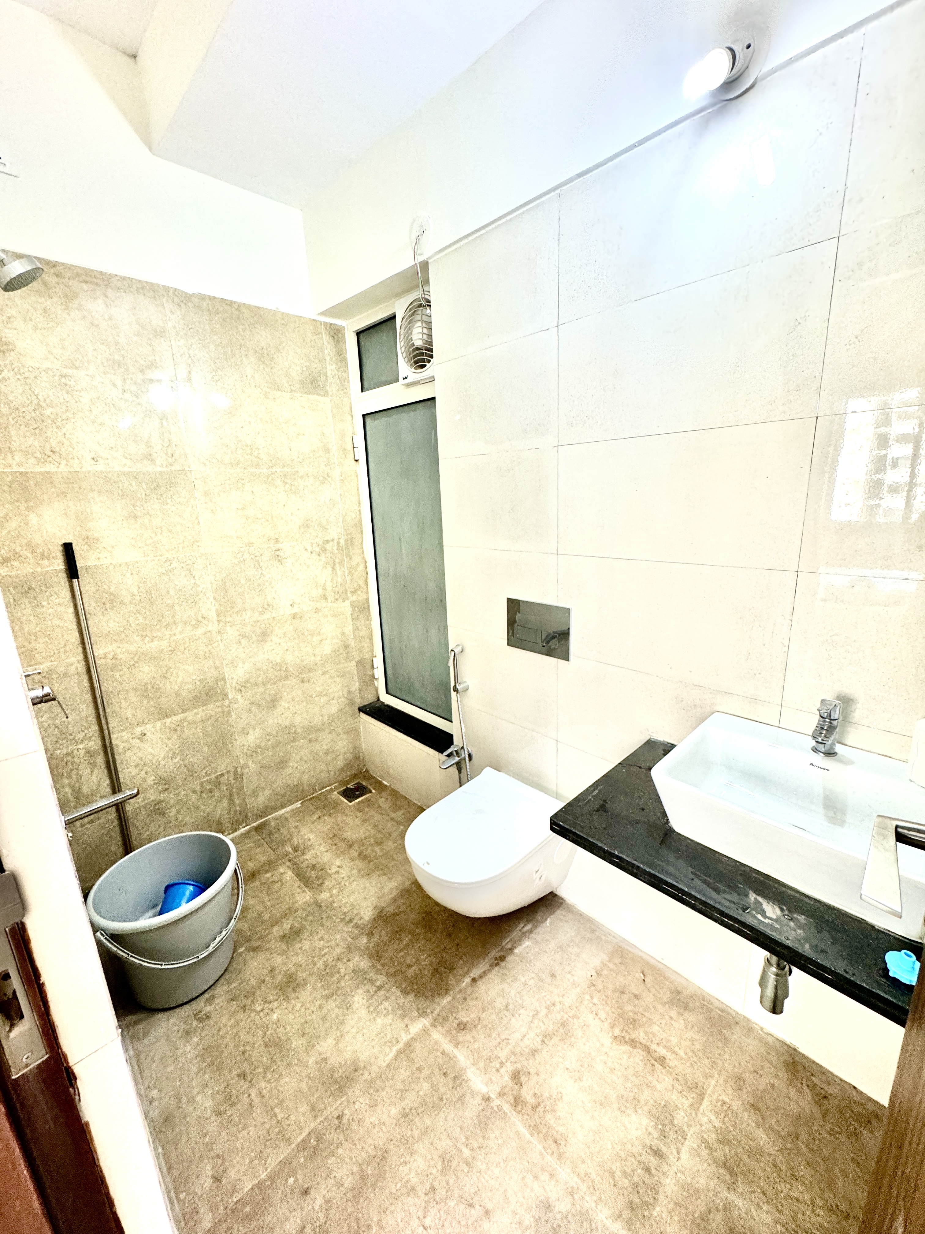 1 Bedroom Serviced Apartment in Malad East
