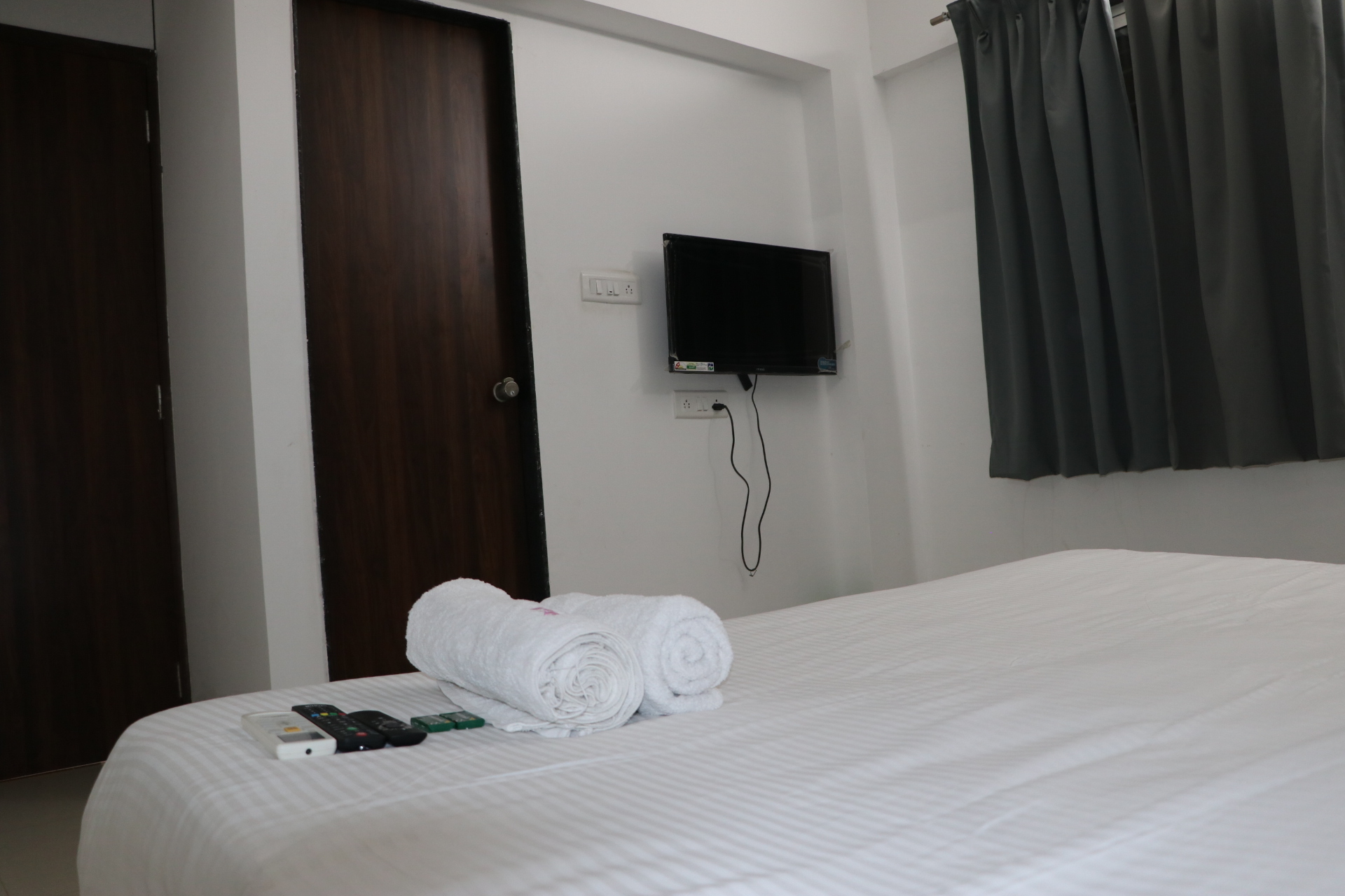 Grand Estate Apartment in Baner