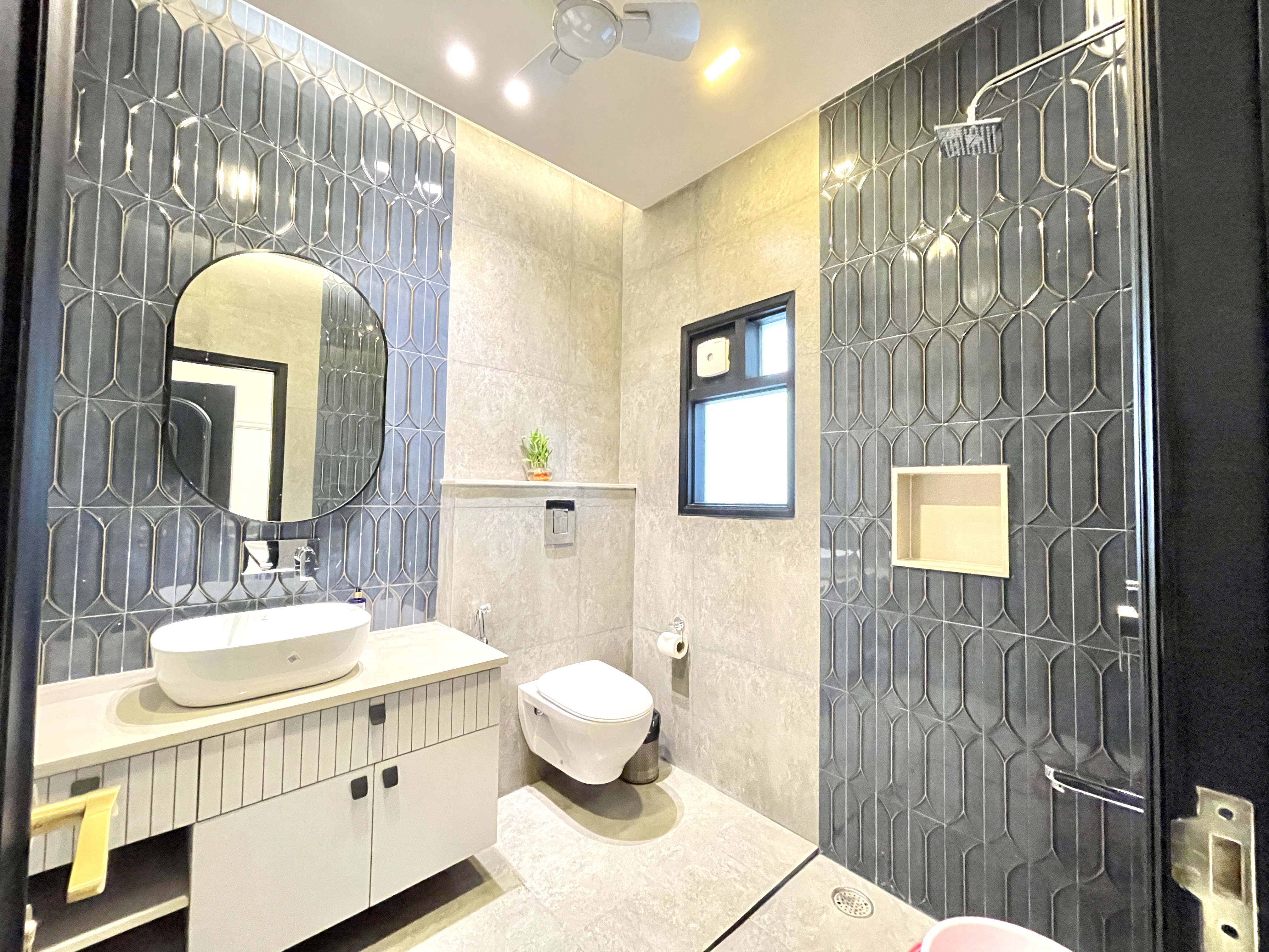 MutliSharing Apartment in Saket