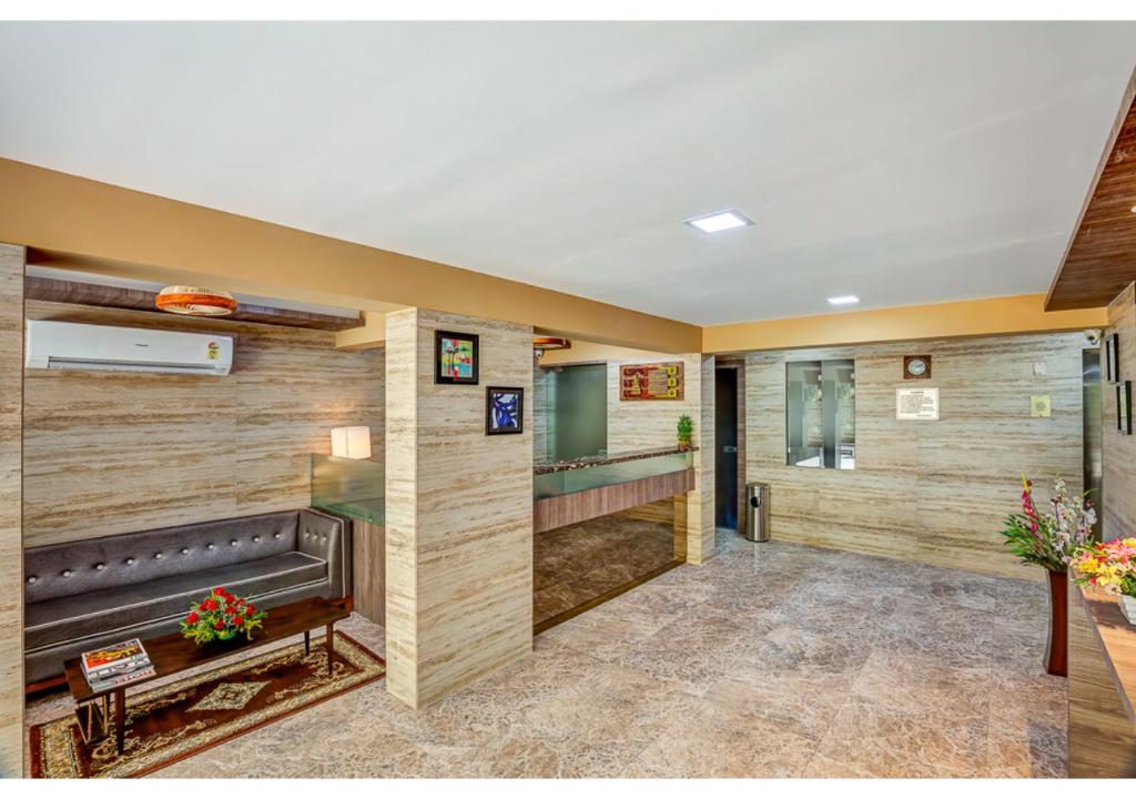 Ashok Deluxe Apartments