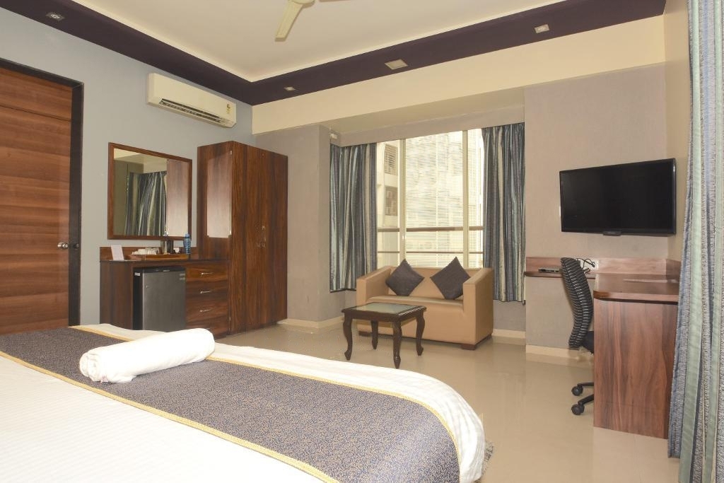 Classic Studio Apartment in Kalyani Nagar