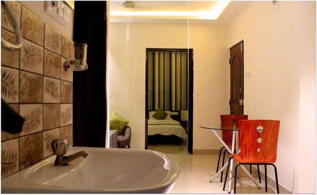 Classic 1 bedroom apartment in Viman Nagar