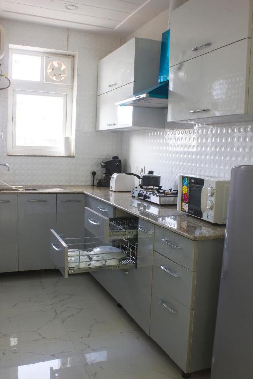 Premium 2 Bedrooms Serviced Apartment