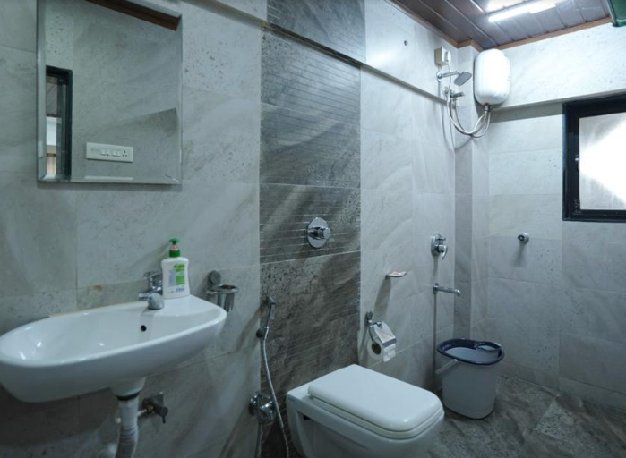 3 Bedroom Apartment in Vashi