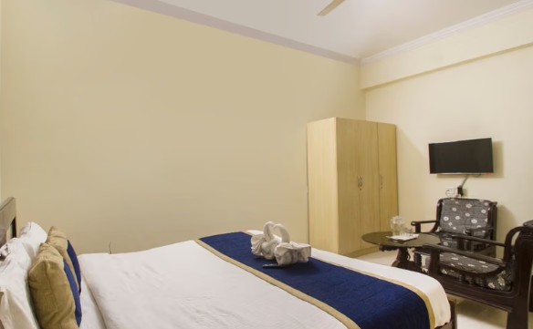 Comfortable Hotel Room in Begumpet