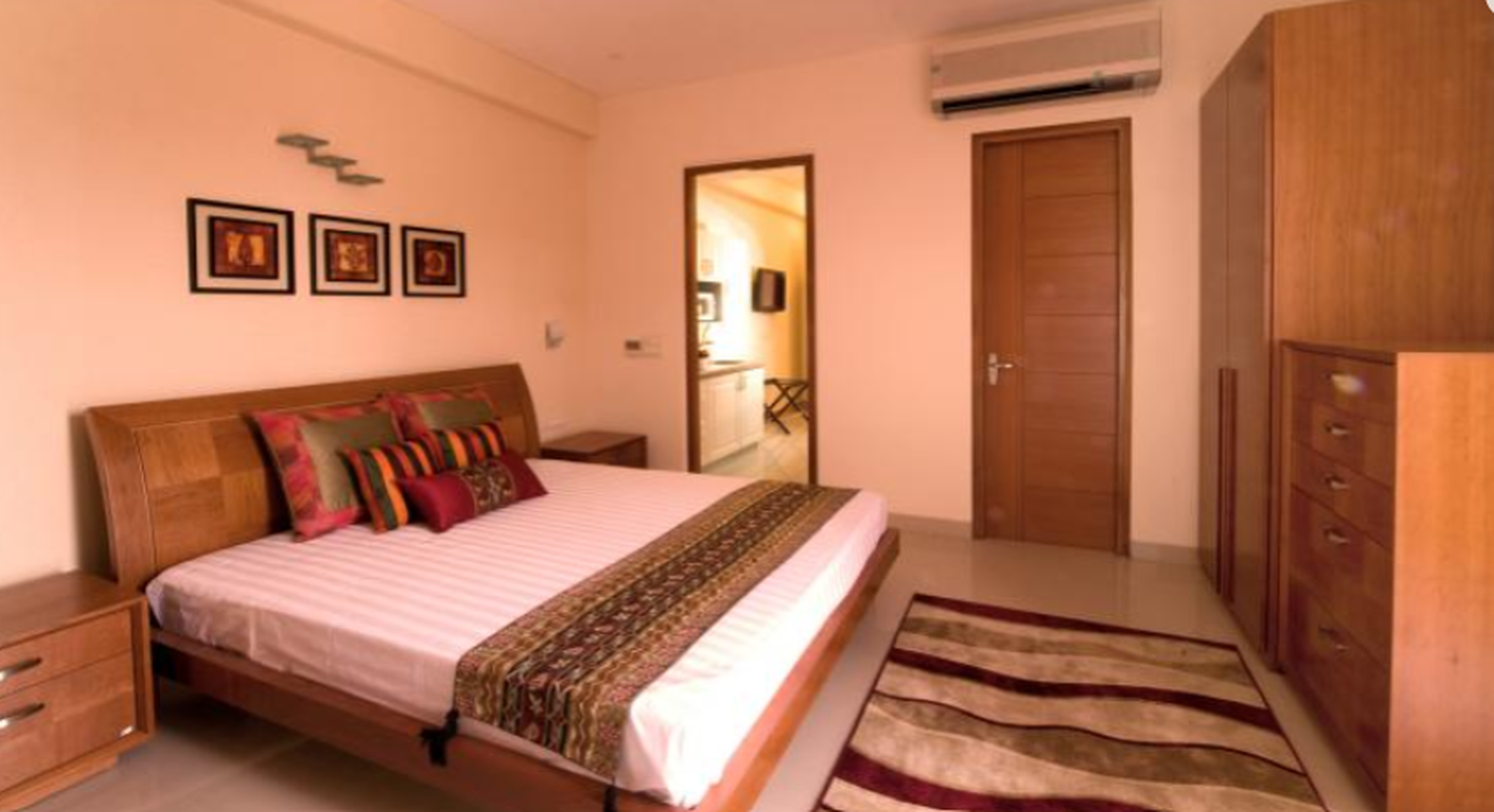 1 Bedroom Serviced Apartment @ Sector 71