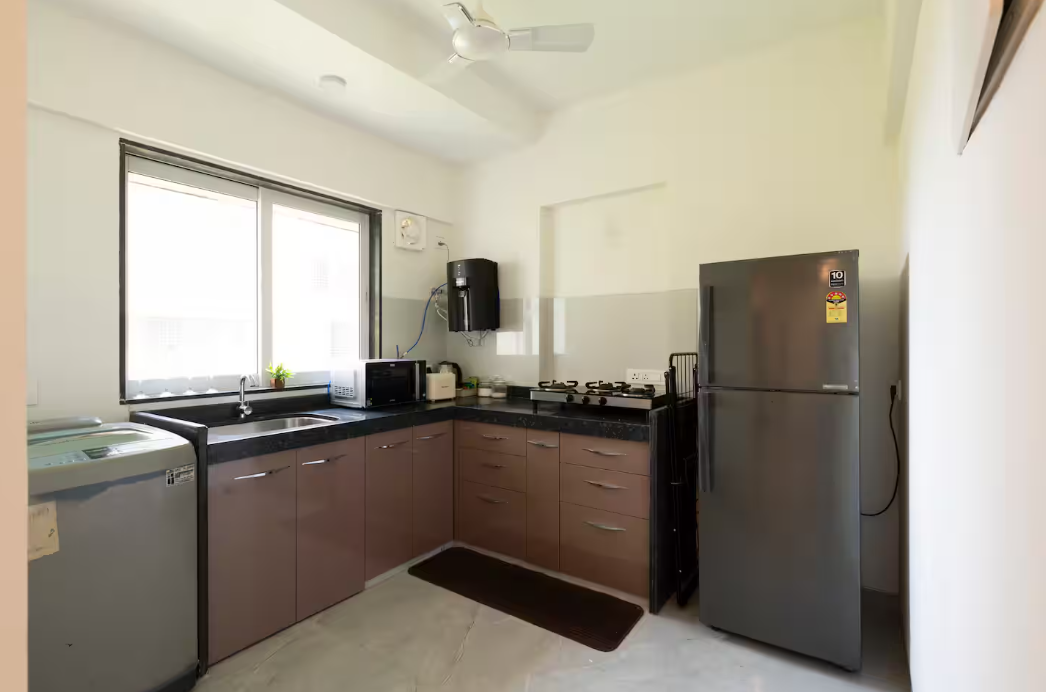Royal 2 Bedroom Apartment Near BKC