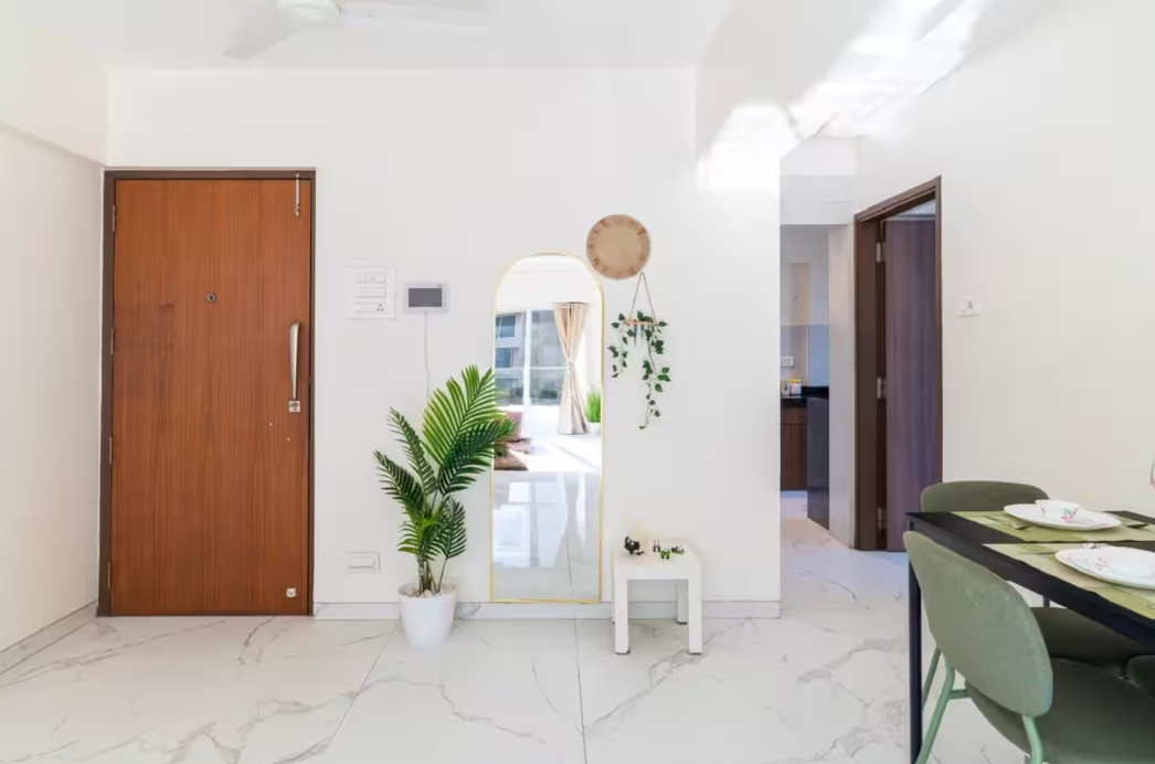 Grand 2BHK Apartment in Santacruz East