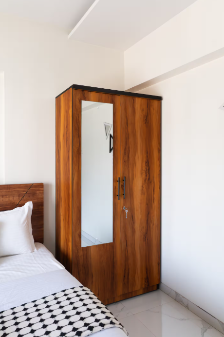 Grand 2BHK Apartment in Santacruz East