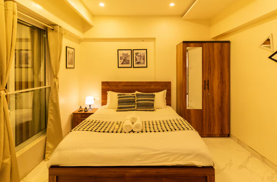 Grand 2BHK Apartment in Santacruz East