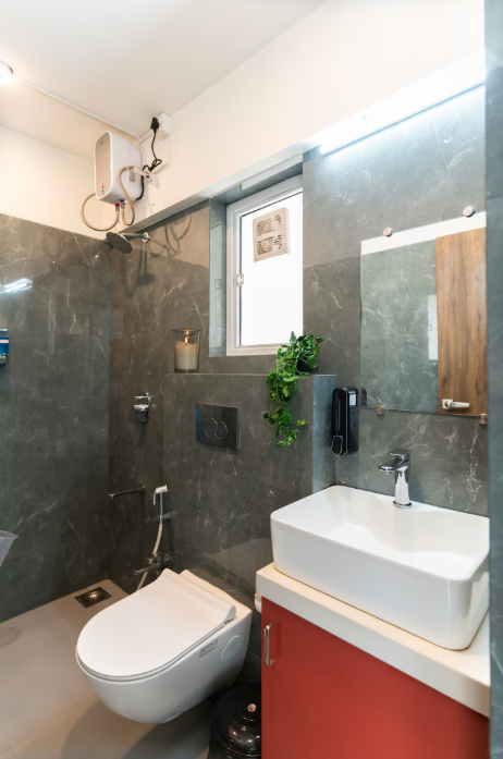 Comfortable 2 BHK Apartment near Bandra