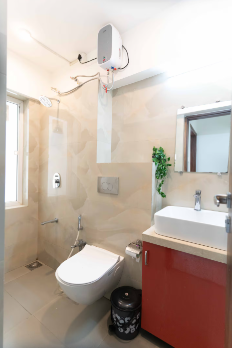 Comfortable 2 BHK Apartment near Bandra