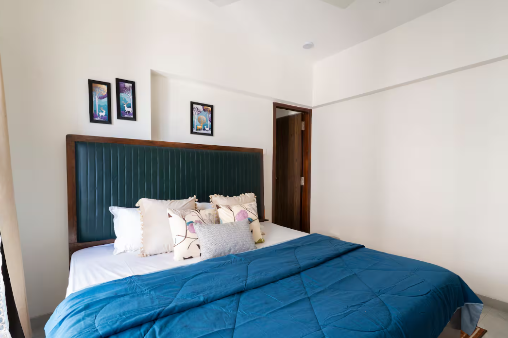 Deluxe 2 Bedroom Apartment near Mumbai International Airport