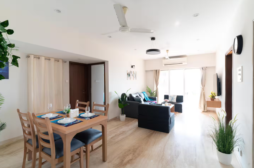 Lavish 2 BHK Apartment in Kalina