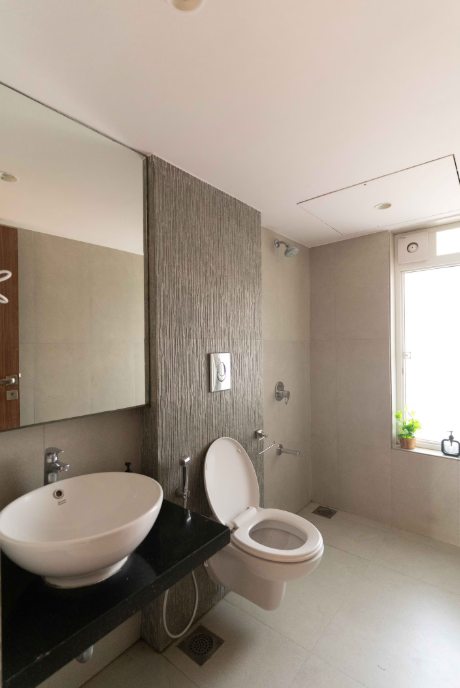 Luxe 2 Bedroom Apartment @Santacruz East