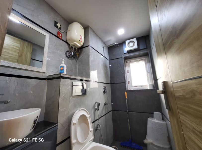 Executive Studio Apartment near Karampura