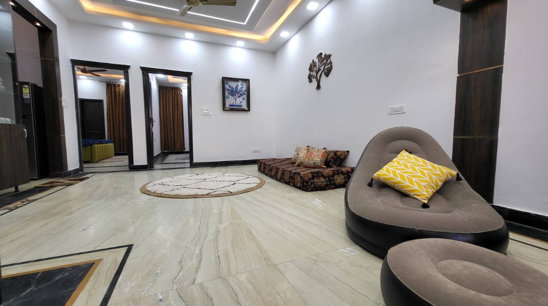 3 BR Serviced apartment in Paschim Vihar