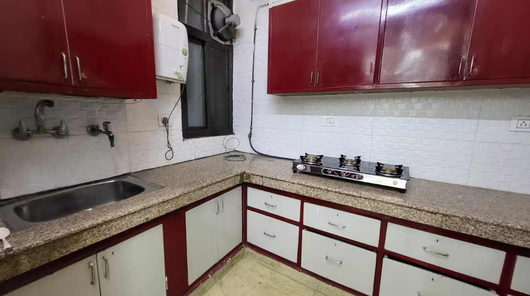 3 BR Serviced apartment in Paschim Vihar