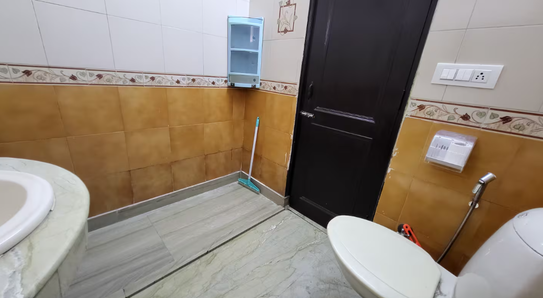 3 BR Serviced apartment in Paschim Vihar