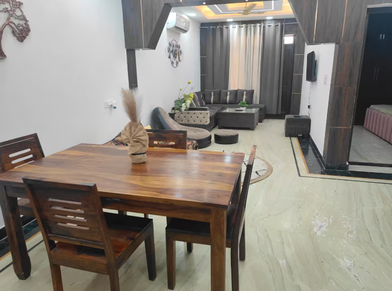 3 BR Serviced apartment in Paschim Vihar