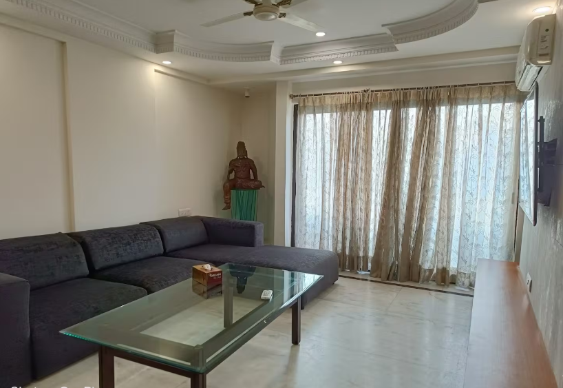 Elegant 3 BR Apartment in Connought Place
