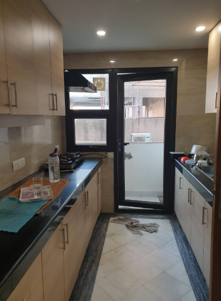 Elegant 3 BR Apartment in Connought Place