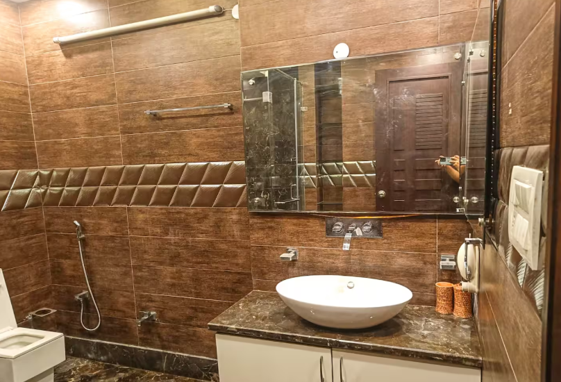 Stupendous 2 BR in Shalimar Bagh