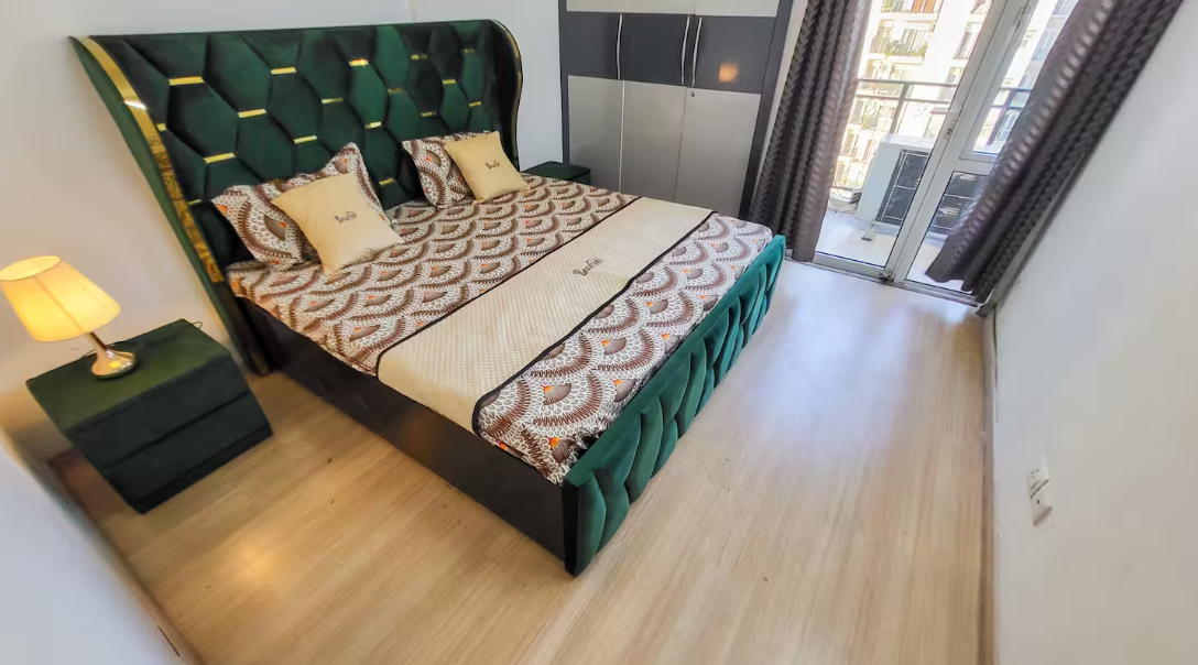 Premium 3 Bedroom Apartment in Moti Nagar