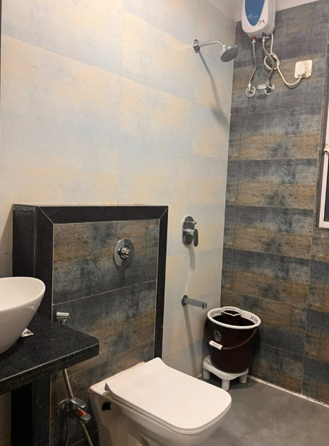Classic 2 Bedroom Apartment in Vile Parle