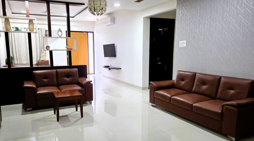 Fully Furnished 3 BR Serviced Apartment in Banjara Hills