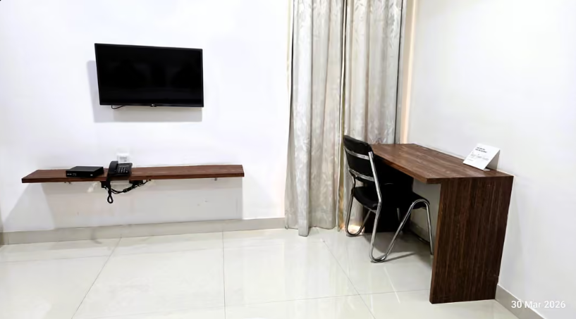 Fully Furnished 3 BR Serviced Apartment in Banjara Hills