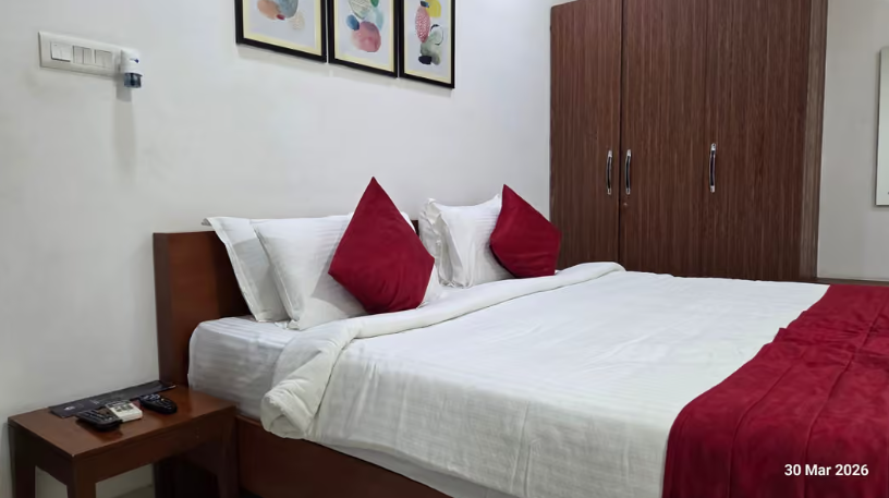 Fully Furnished 3 BR Serviced Apartment in Banjara Hills
