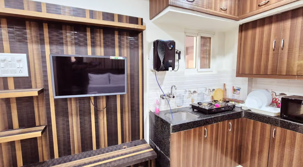 Studio Apartment with Kitchenette in Gachibowli