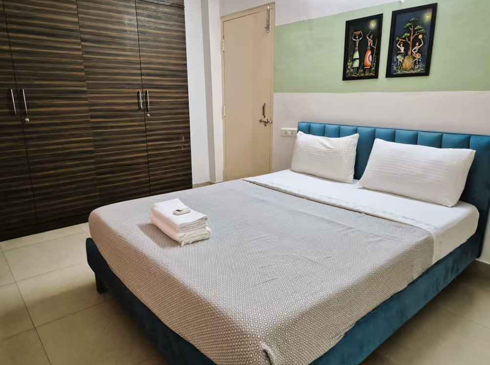Comfortable 3 BR Serviced Apartment in Gachibowli
