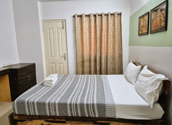 Comfortable 3 BR Serviced Apartment in Gachibowli