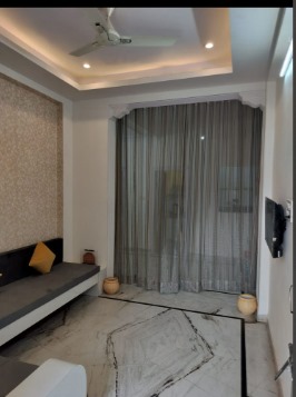 Contemporary Studio Apartment