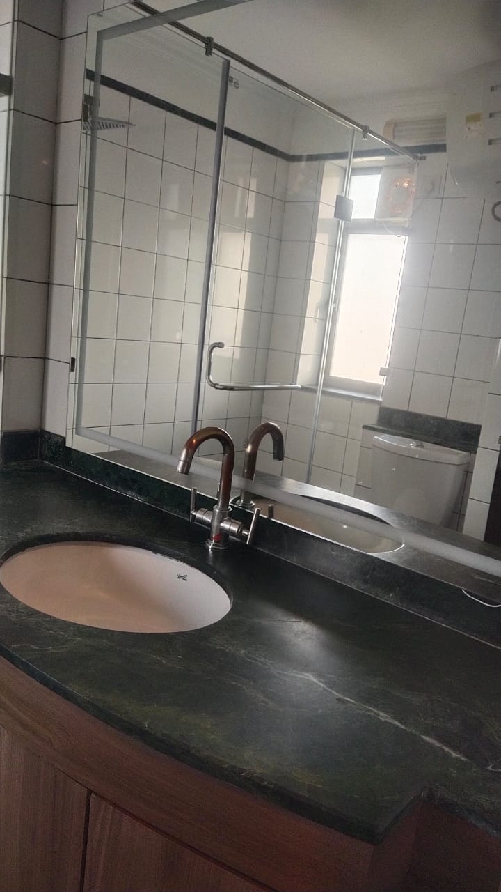 Contemporary Serviced Apartments on Golf Course Road