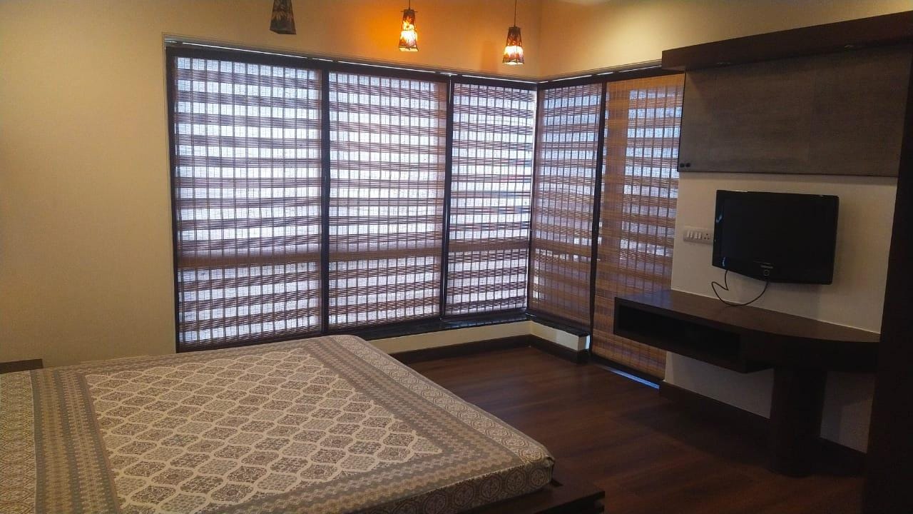 Contemporary Serviced Apartments on Golf Course Road