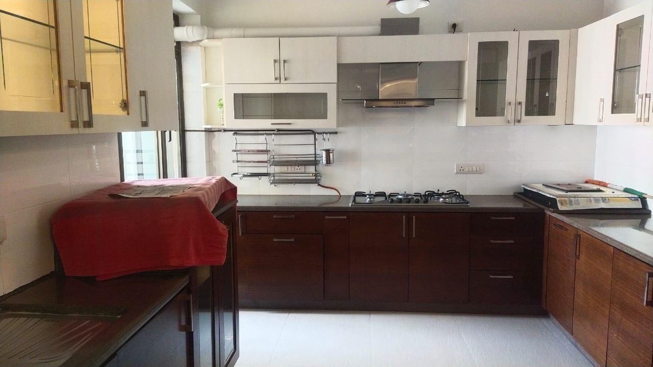 Contemporary Serviced Apartments on Golf Course Road