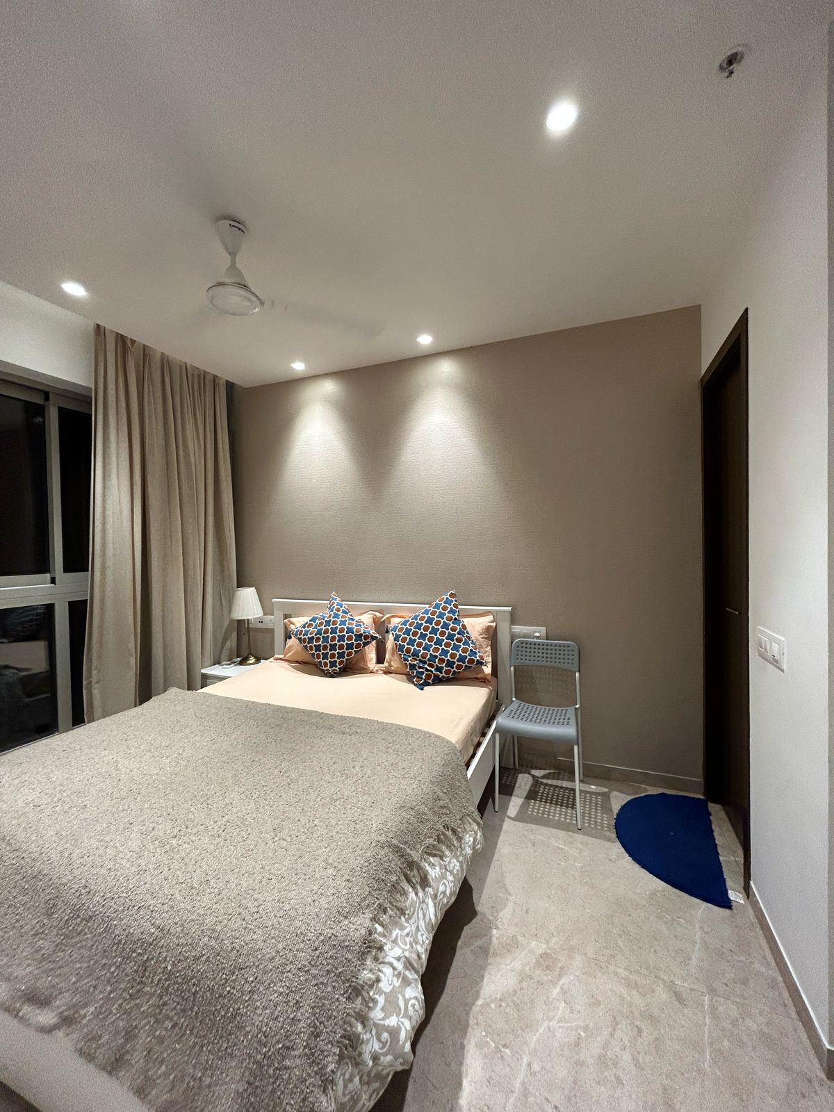 Contemporary 1 Bedroom Apartment in Powai