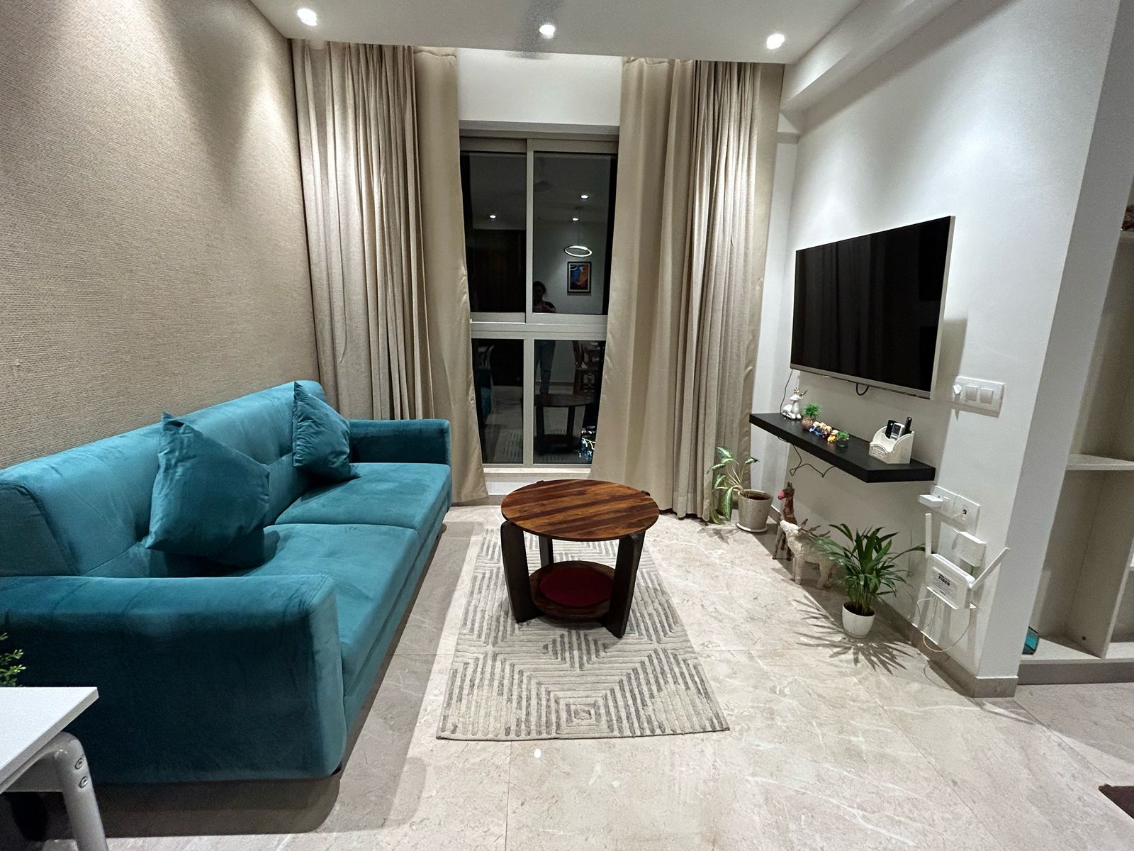 Contemporary 1 Bedroom Apartment in Powai