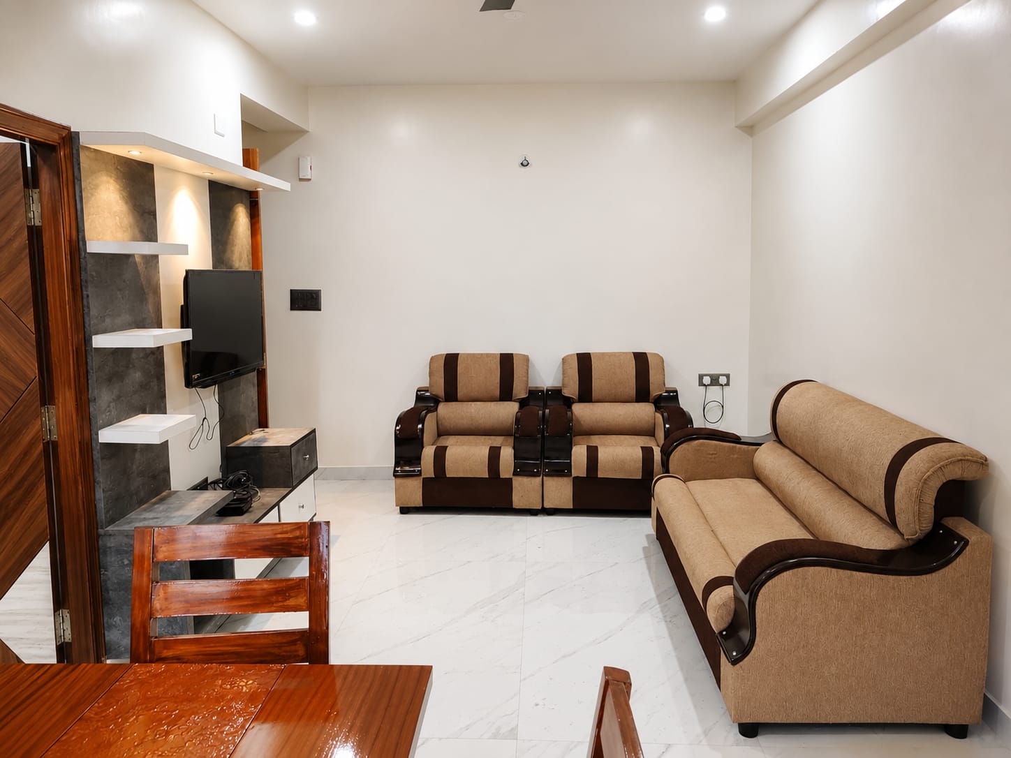 River Suites