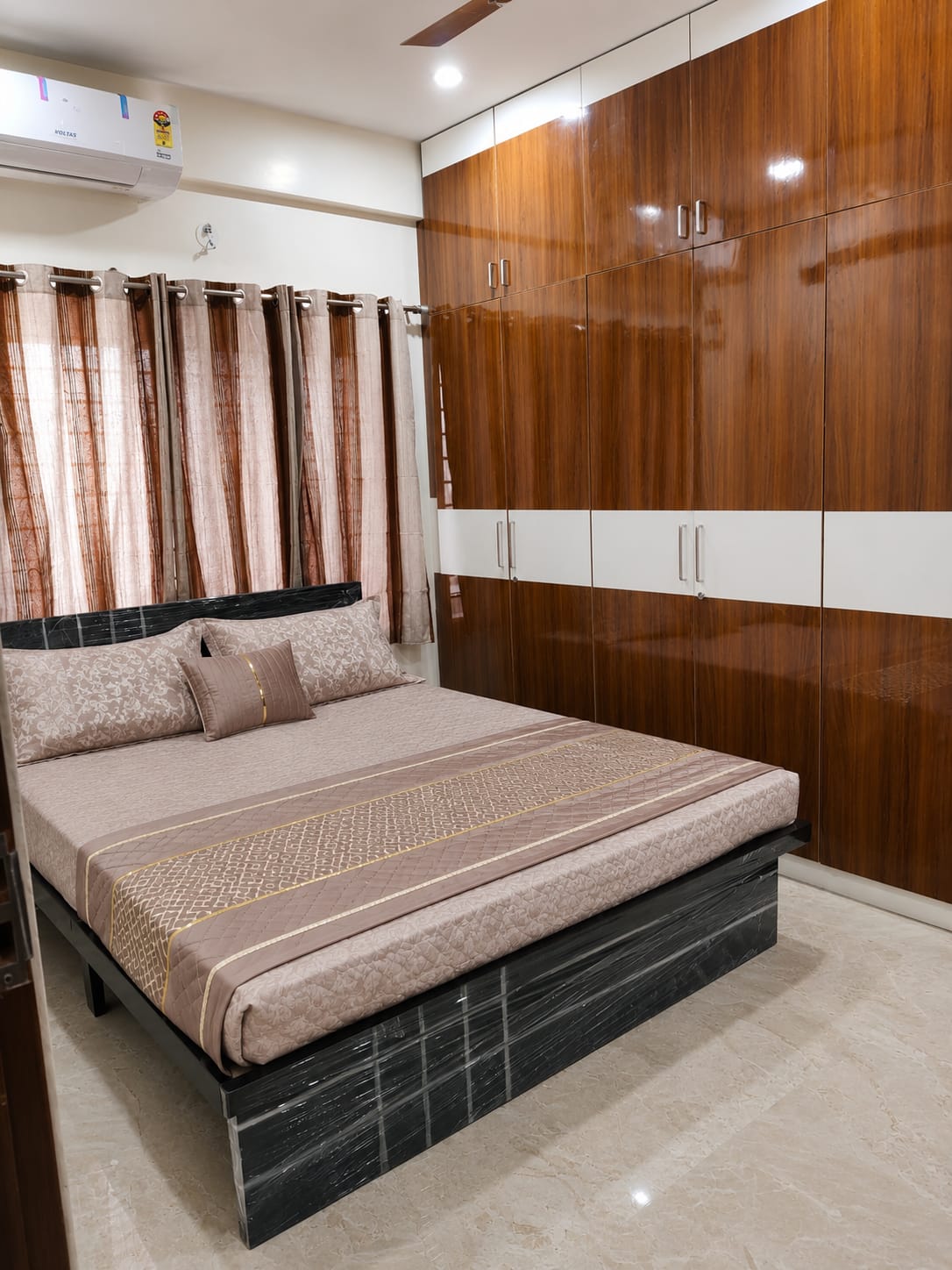 River Suites