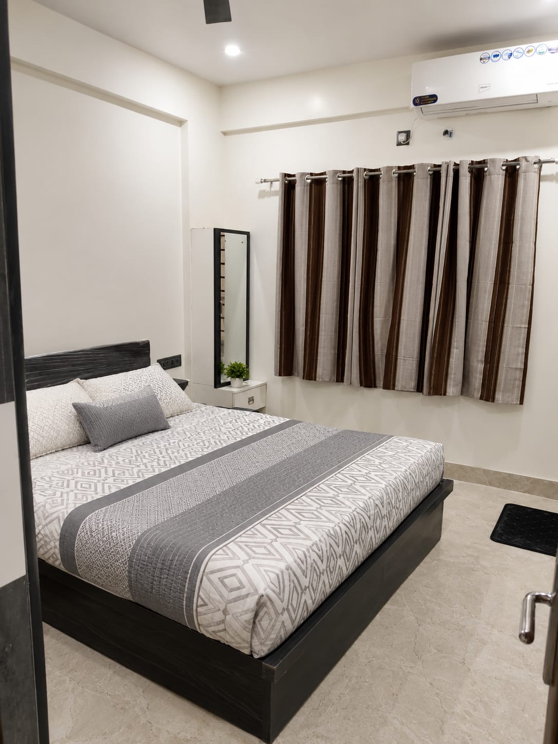 River Suites