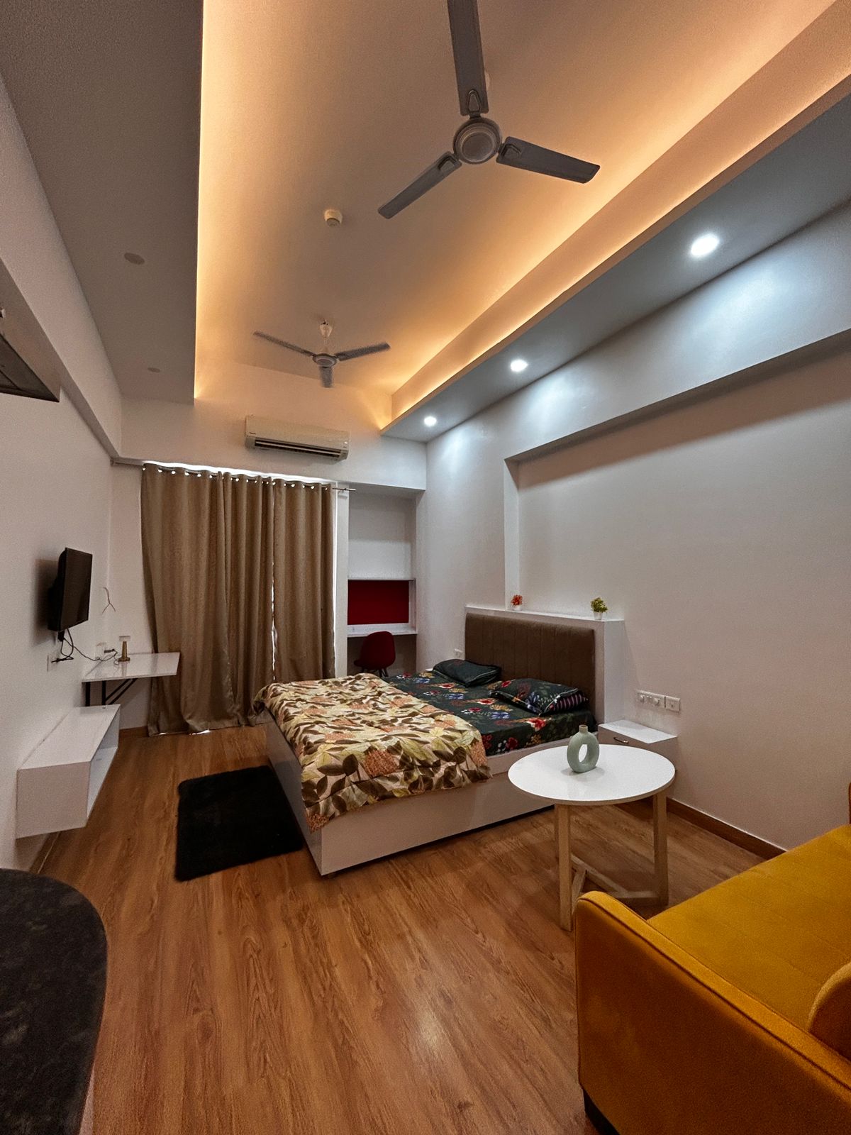 Contemporary Studio Apartment in Sector 4