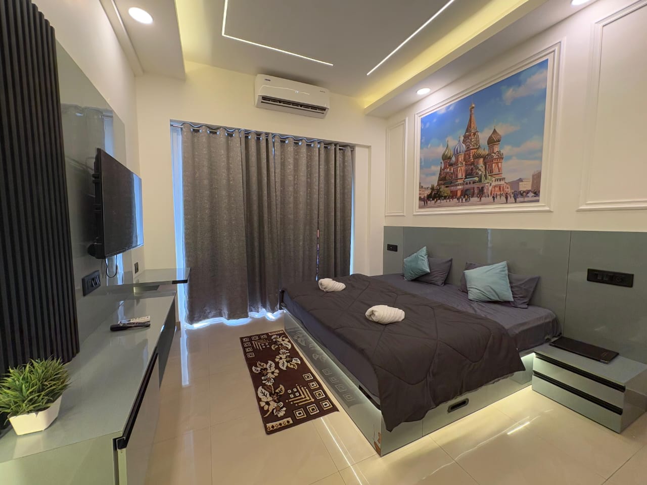 Luxury Studios in Sector 4