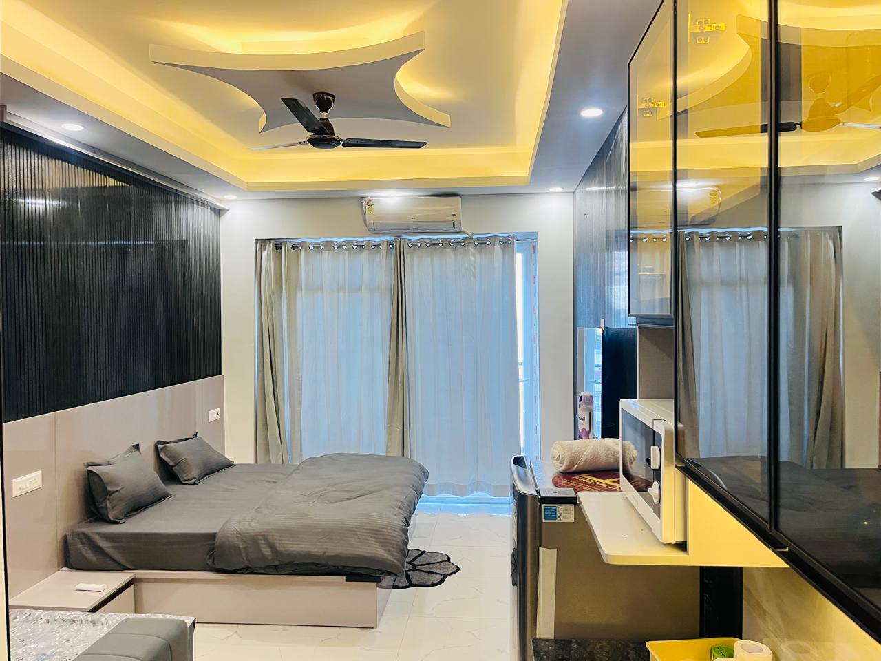 Luxury Studios in Sector 4