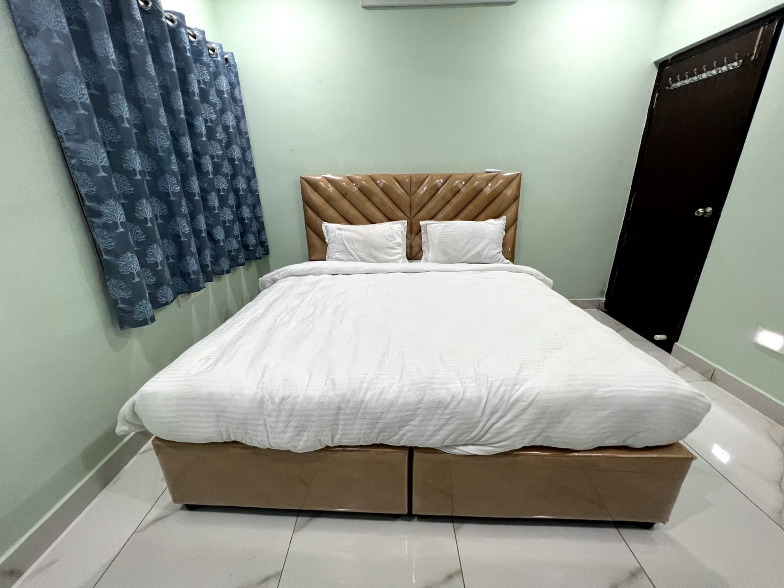 Spacious 3 Bedroom Apartment