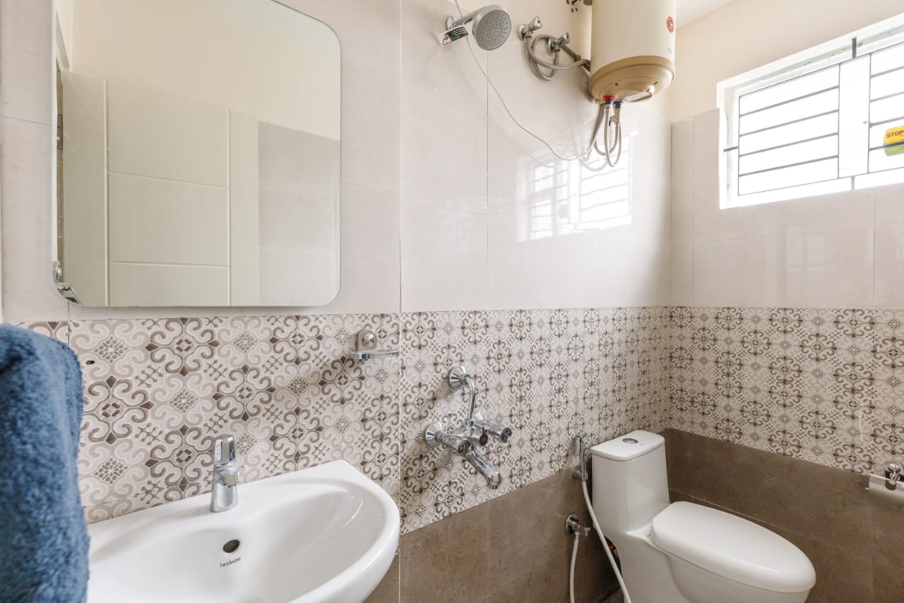 2 BR Servied Apartment near Panduranga Nagar