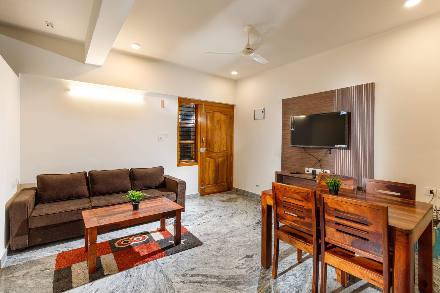 2 BR Servied Apartment near Panduranga Nagar